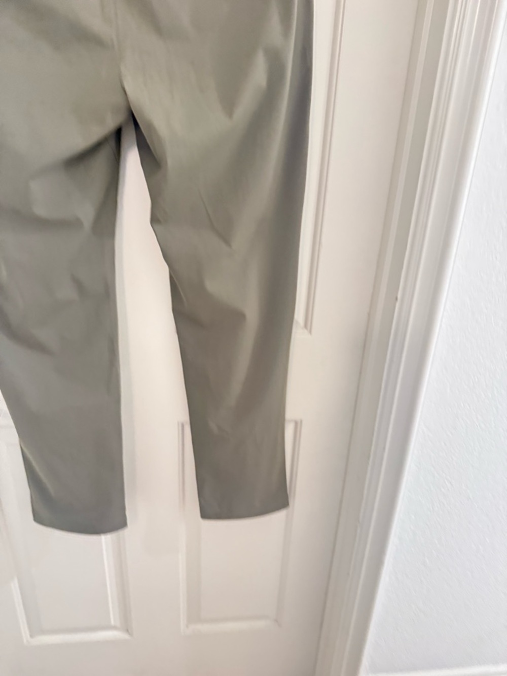 Quince Men’s ProTech Golf Pants / Faded Cargo Green 34/32 NWOT - Picture 5 of 8